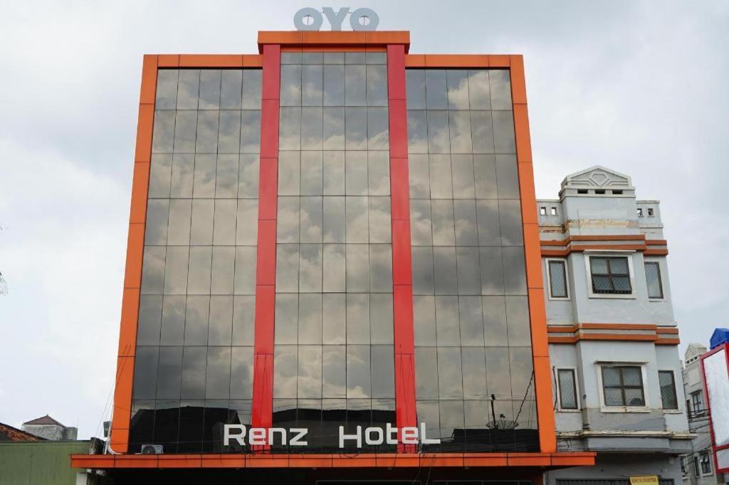 Ren'Z Hotel Pangkal Pinang Ngoại thất bức ảnh